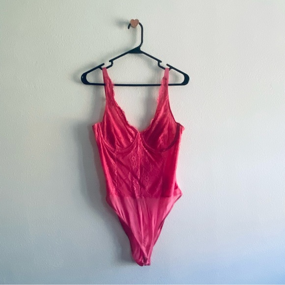 Revolve Bandit pink lace bodysuit - Picture 2 of 10
